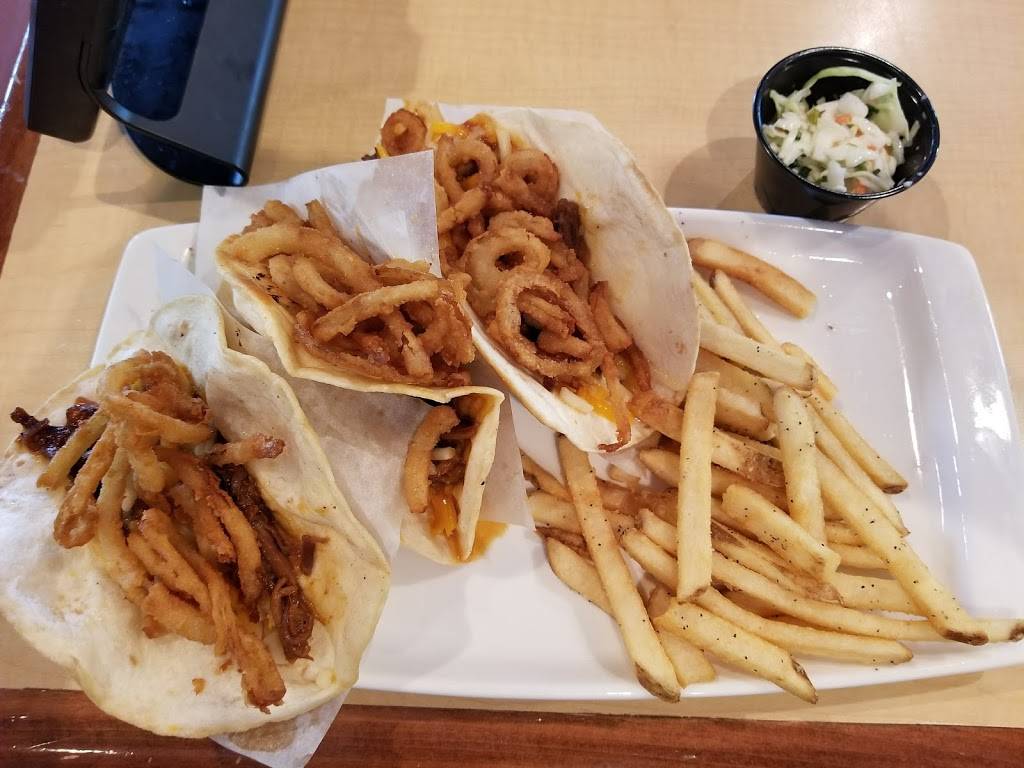 Applebees Grill + Bar | restaurant | 89 Elliot Dr, Lebanon, VA 24266, USA | 2768894637 OR +1 276-889-4637