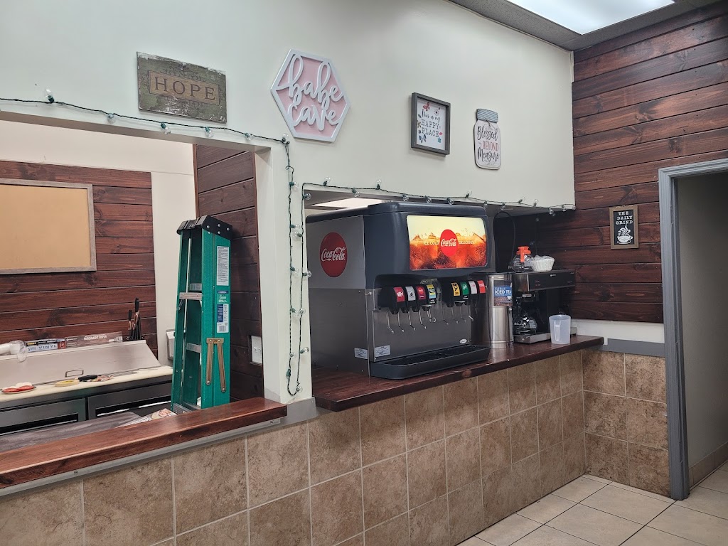 Krazy Kafe | restaurant | 118 Foothills Mall Dr, Maryville, TN 37801, USA | 8652685093 OR +1 865-268-5093