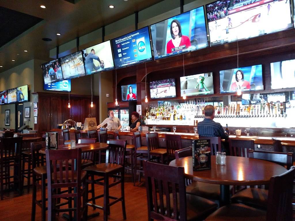 Hickory Tavern | restaurant | 4600 Merchants Park Cir, Collierville, TN 38017, USA | 9018610196 OR +1 901-861-0196