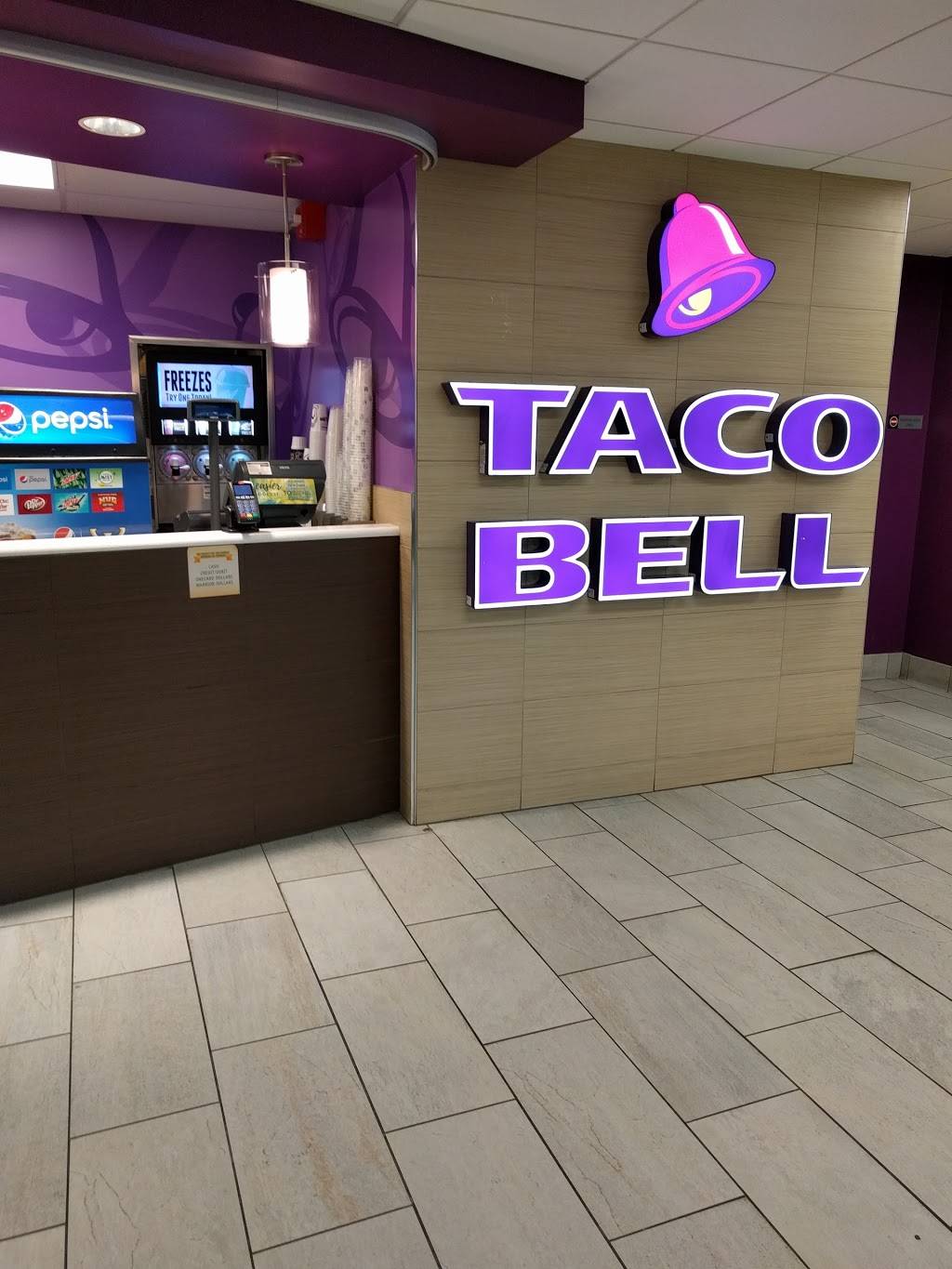Taco Bell | restaurant | 5221 Gullen Mall, Detroit, MI 48202, USA | 3135772031 OR +1 313-577-2031