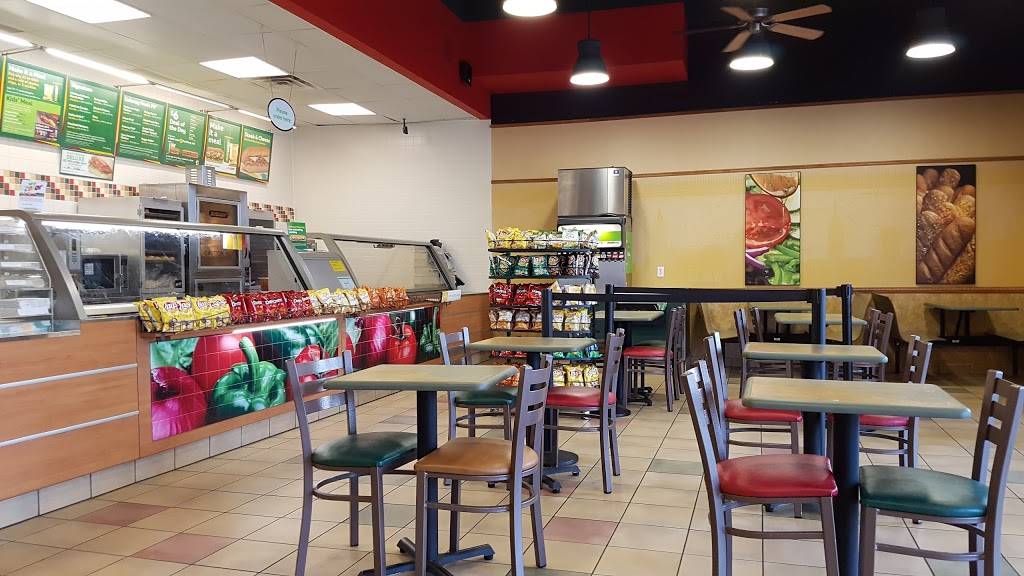 Subway Restaurants | restaurant | 2421 Westport Parkway Suite 700 Alliance Crossing Shopping Ctr, Fort Worth, TX 76177, USA | 8178378300 OR +1 817-837-8300