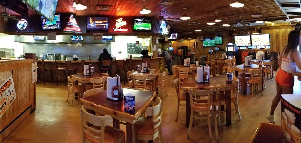 Hooters | restaurant | 1630 E Joppa Rd, Towson, MD 21286, USA | 4107699464 OR +1 410-769-9464