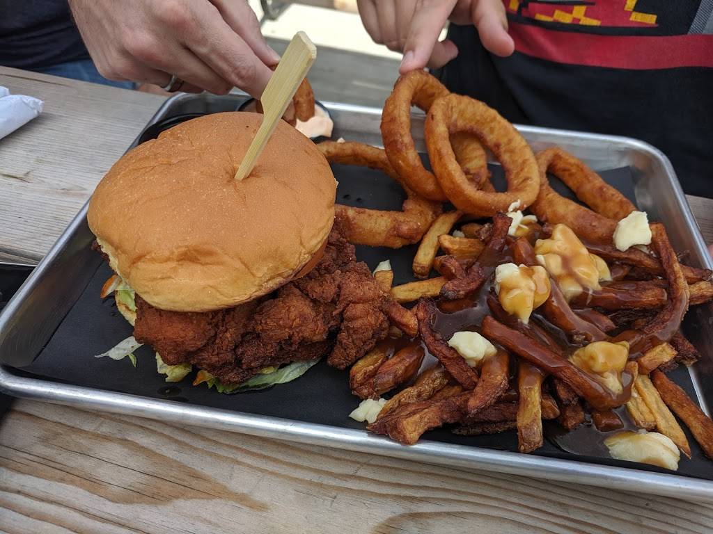 Kentucky Bourbon & BBQ | restaurant | 103 King St N, Waterloo, ON N2J 2X5, Canada | 5199548885 OR +1 519-954-8885