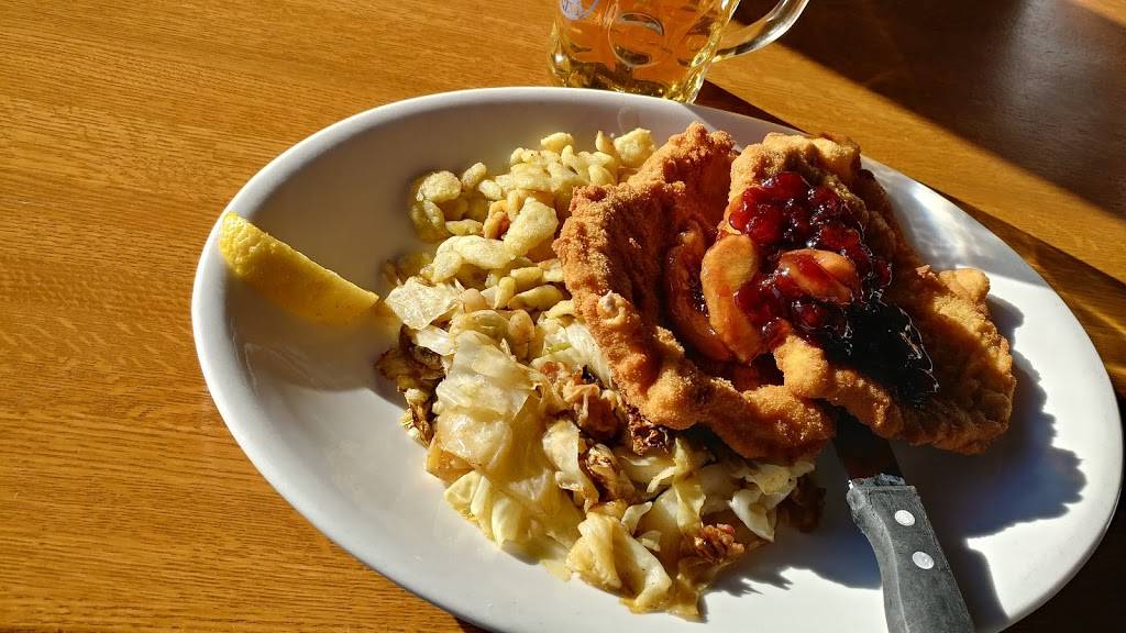 The Bavarian Bierhaus | restaurant | 700 W Lexington Blvd, Glendale, WI 53217, USA | 4142367000 OR +1 414-236-7000