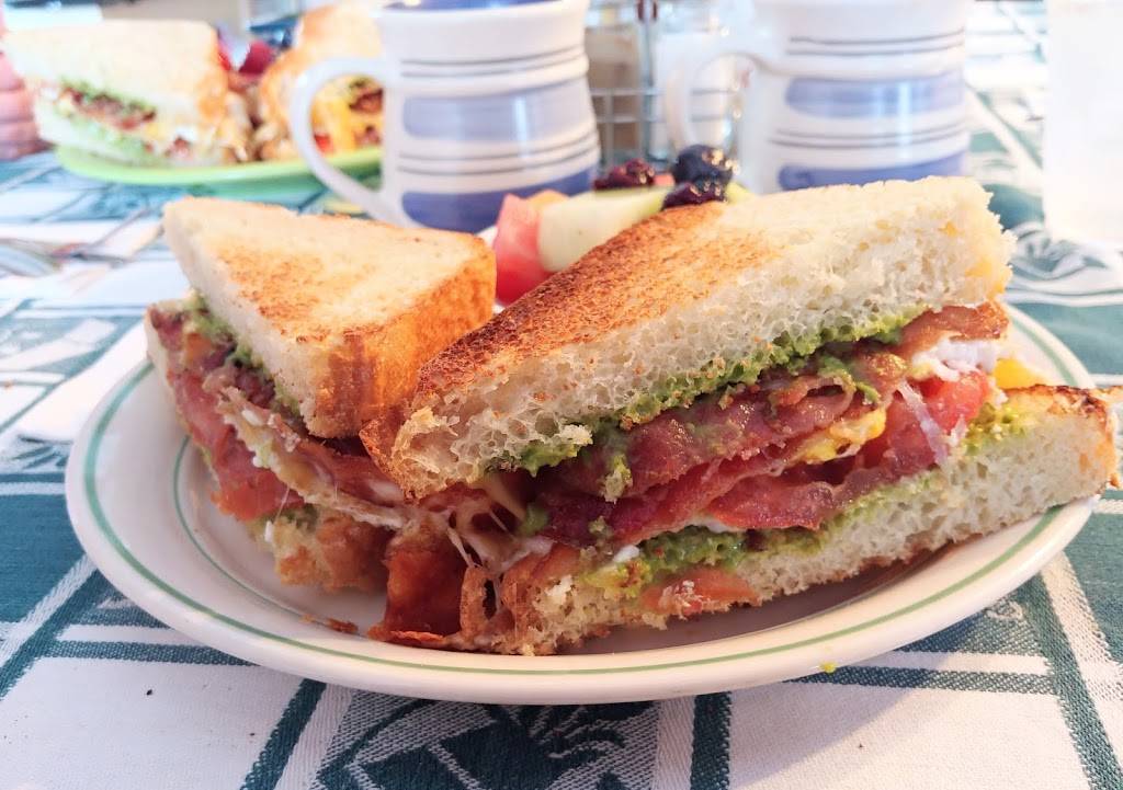 Auntie Cathies Kitchen | cafe | 159 Main St, Agawam, MA 01001, USA | 4137880022 OR +1 413-788-0022