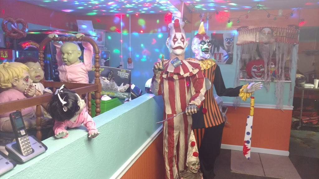 Wild Card Pizza | restaurant | 403 Main St, Beech Grove, IN 46107, USA | 3177875225 OR +1 317-787-5225