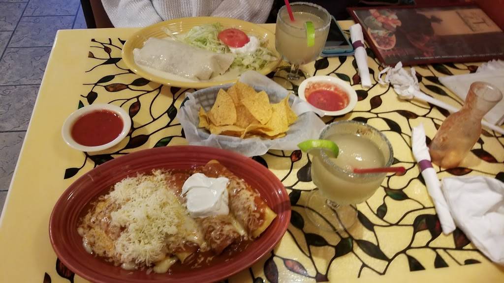 Los 3 Amigos | restaurant | 425 Woodbury Hwy, Manchester, TN 37355, USA | 9317287332 OR +1 931-728-7332