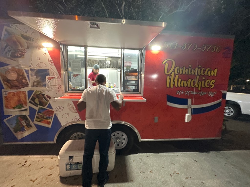 Dominican Munchies Food Truck | restaurant | 691 N Military Trl, West Palm Beach, FL 33415, USA | 5613799730 OR +1 561-379-9730