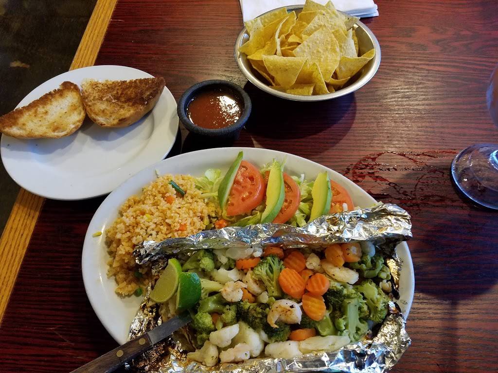 Rio Bravo Mexican Restaurant Seafood & Bar | restaurant | 8102 Lyndon B Johnson Fwy #100, Dallas, TX 75251, USA | 9729807845 OR +1 972-980-7845