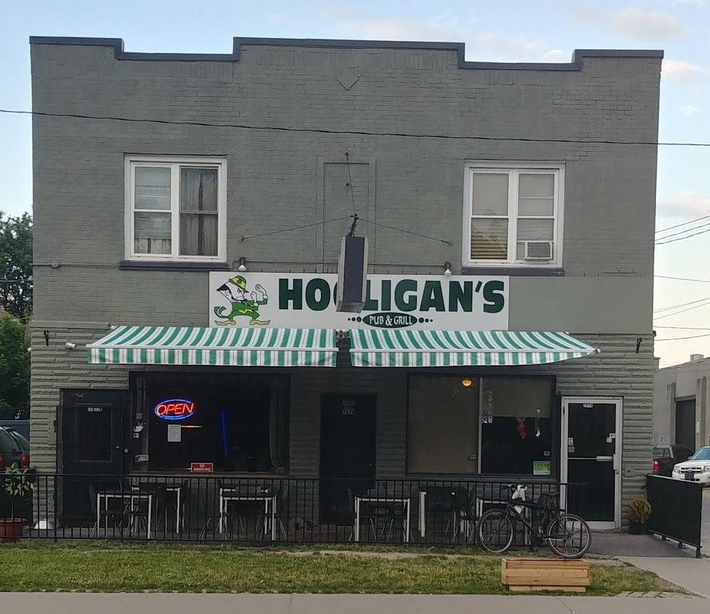 Hooligans Pub & Grub | restaurant | 1898 Shepherd St E, Windsor, ON N8Y 1T5, Canada | 5199157007 OR +1 519-915-7007