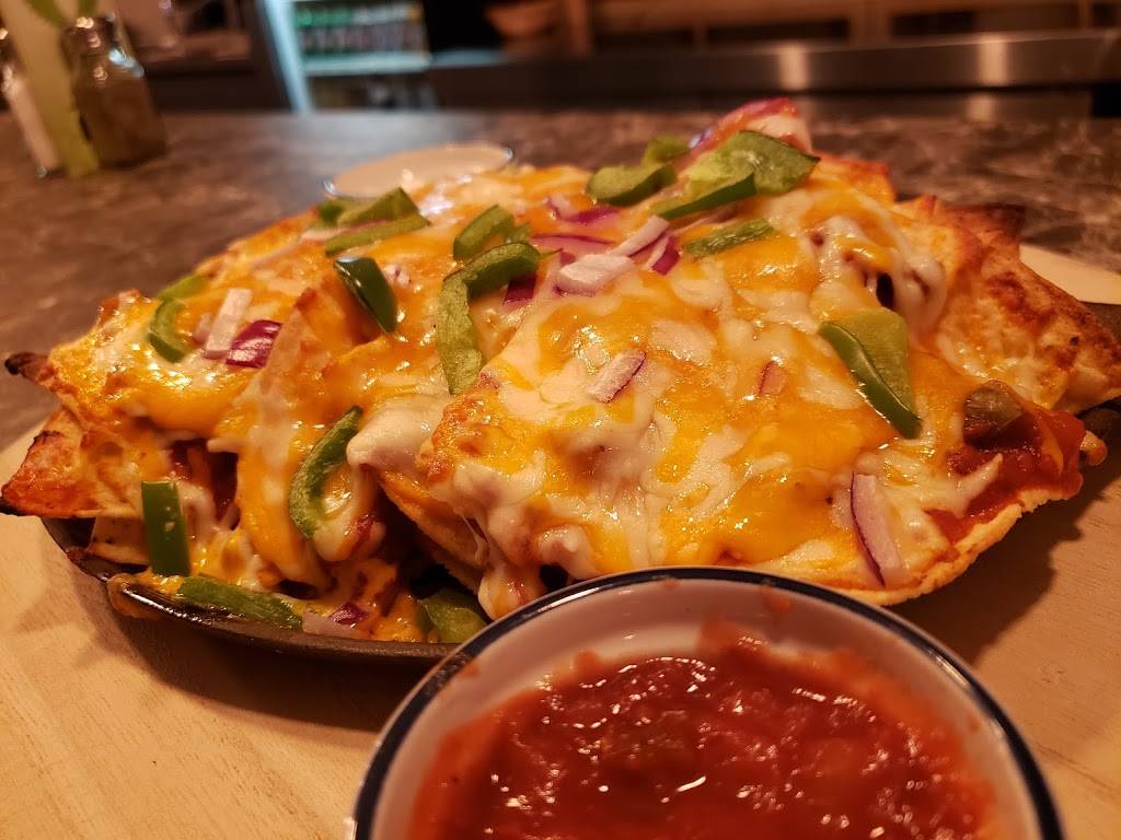 LE SAINT-H | restaurant | 3500 Chemin des Quatre-Bourgeois Suite 40, Québec, QC G1W 2L2, Canada | 4183802432 OR +1 418-380-2432