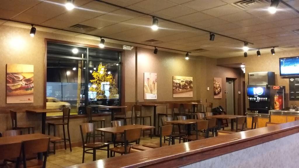 Penn Station East Coast Subs | meal takeaway | 3020 E Saginaw St, Lansing, MI 48912, USA | 5179935016 OR +1 517-993-5016