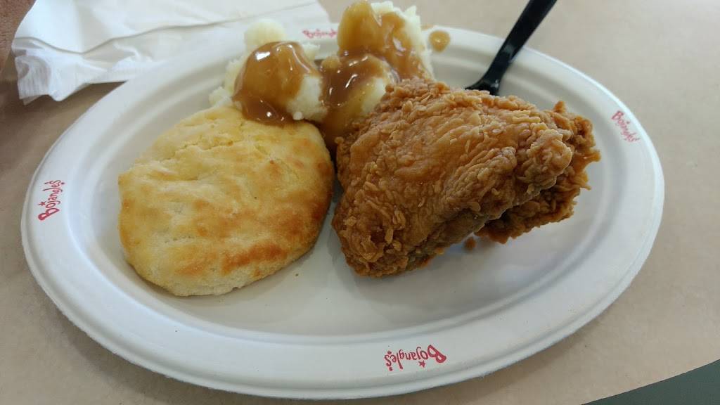 Bojangles Famous Chicken n Biscuits | restaurant | 321 Greenville Blvd SE, Greenville, NC 27858, USA | 2527561784 OR +1 252-756-1784