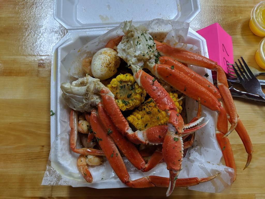 Krabby Daddys | restaurant | 120 Mississippi Ave, Crystal City, MO 63019, USA | 6366381173 OR +1 636-638-1173