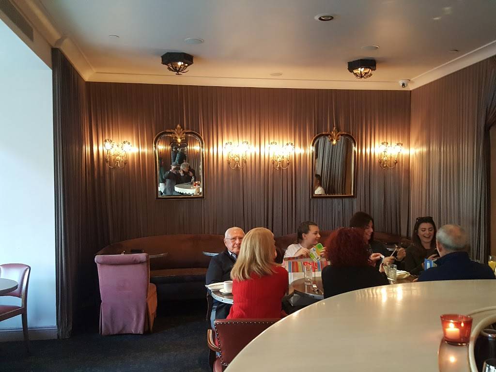 Rouge | restaurant | 205 S 18th St, Philadelphia, PA 19103, USA | 2157326622 OR +1 215-732-6622