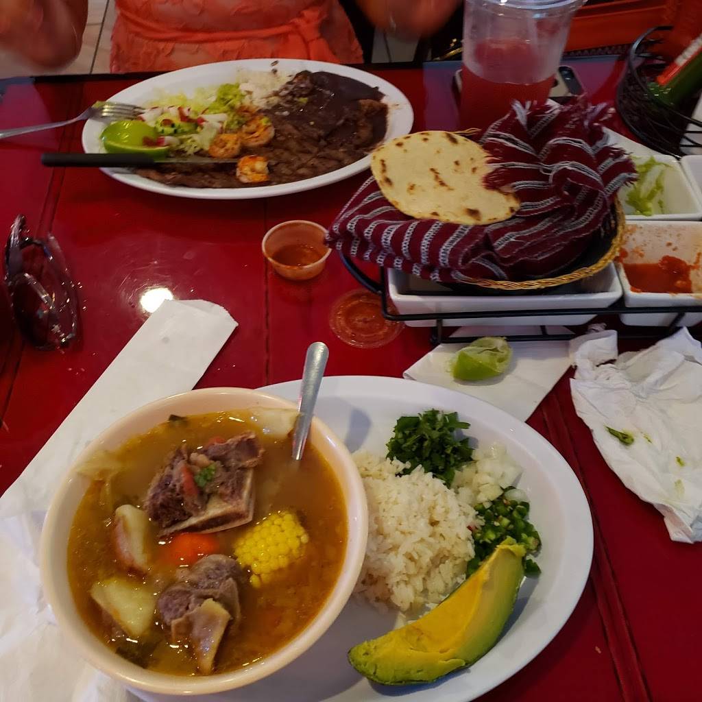 El Pueblo Chapin Restaurant | restaurant | 1409 Lucerne Ave, Lake Worth, FL 33460, USA | 5615883423 OR +1 561-588-3423