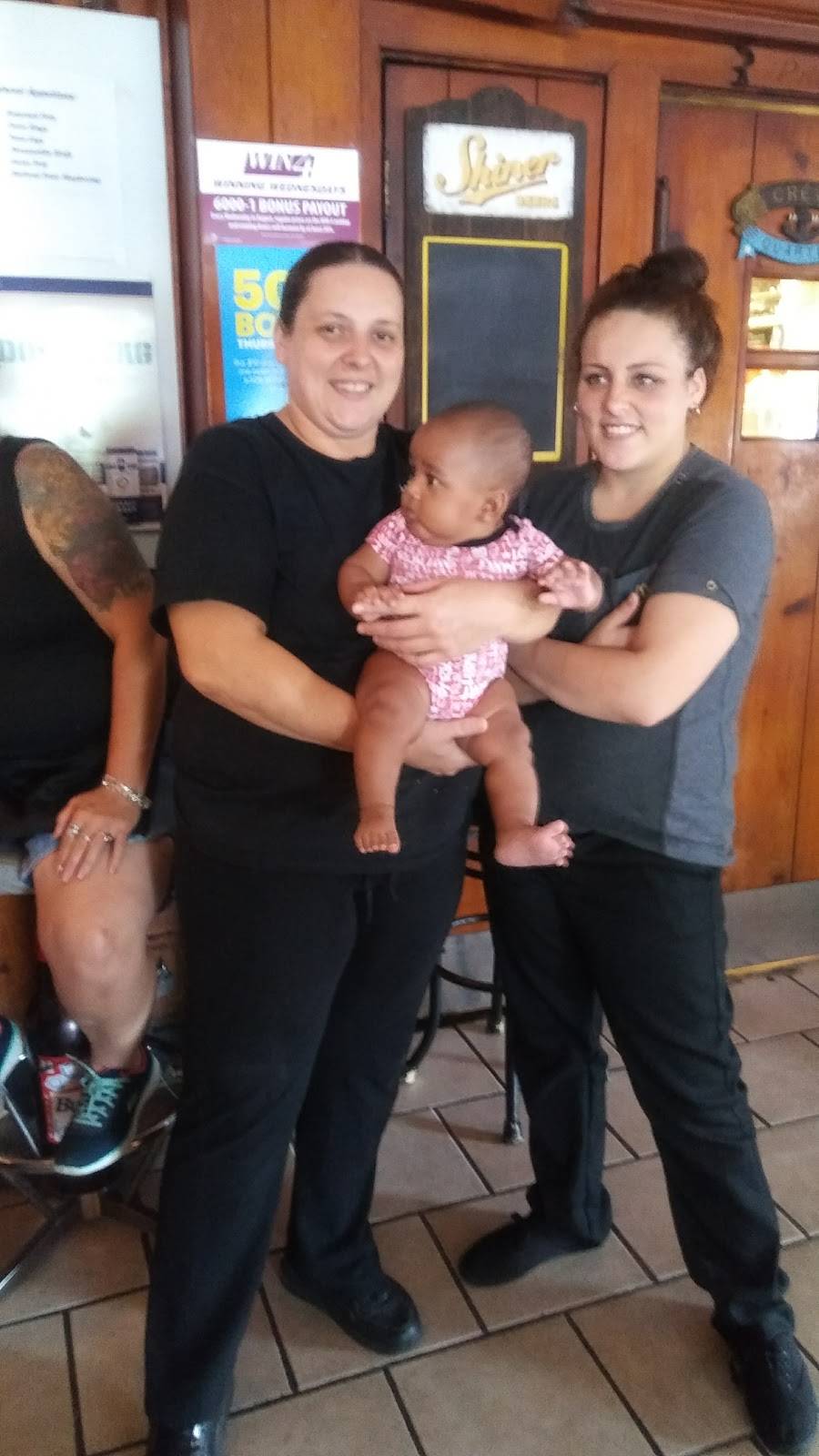 The Isle View | restaurant | 791 Niagara St, Tonawanda, NY 14150, USA | 7166936843 OR +1 716-693-6843