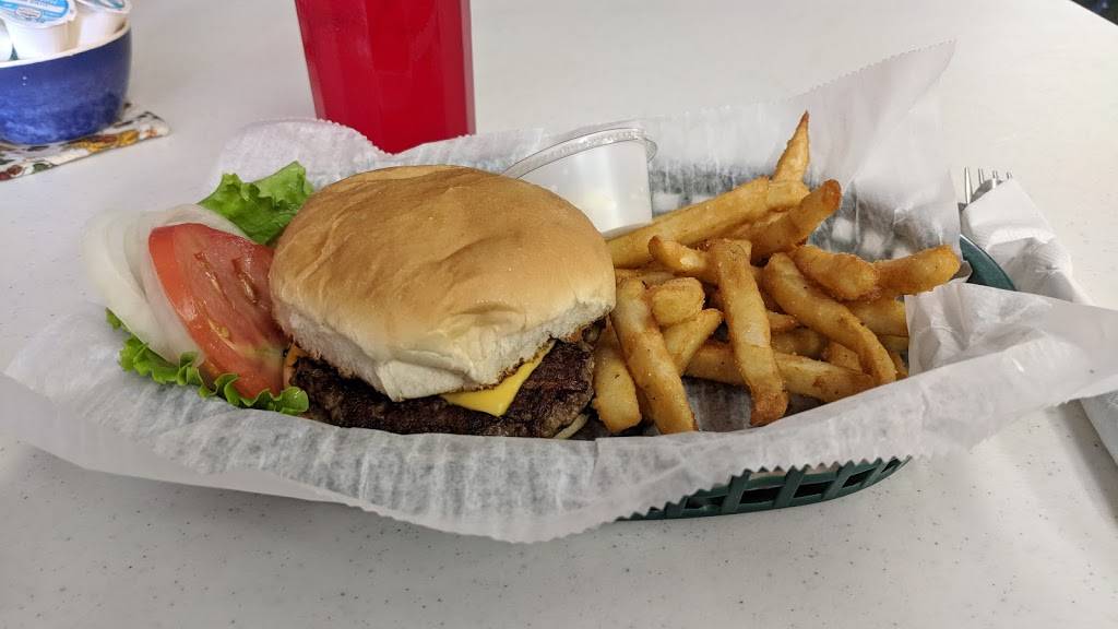 Cindys Dinner Bell | restaurant | Horseshoe Bend, AR 72512, USA | 8706704232 OR +1 870-670-4232