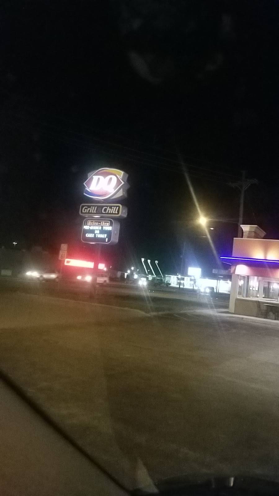 Dairy Queen Grill & Chill | restaurant | 809 W Main St, Boonville, IN 47601, USA | 8127151015 OR +1 812-715-1015