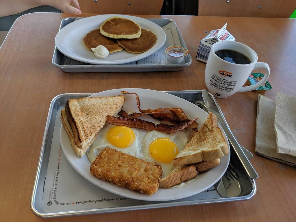 A&W Canada | restaurant | 3895 Innes Rd, Orléans, ON K1C 1T1, Canada | 6138379000 OR +1 613-837-9000