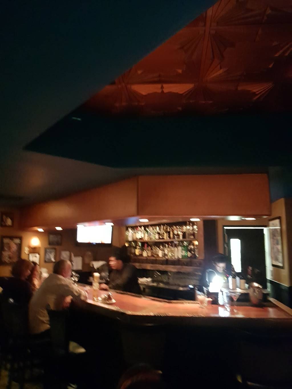 Frankies on Melrose | restaurant | 7228 Melrose Ave, Los Angeles, CA 90038, USA | 3239372801 OR +1 323-937-2801