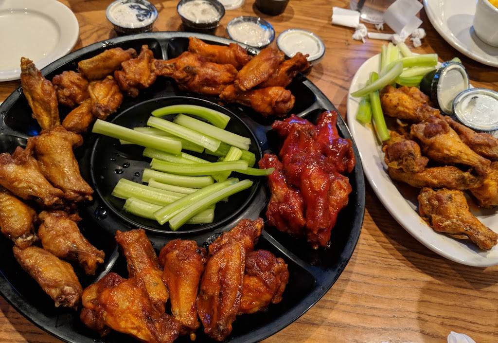 Wild Wing Cafe | cafe | 7900 Brier Creek Pkwy, Raleigh, NC 27617, USA | 9199572000 OR +1 919-957-2000