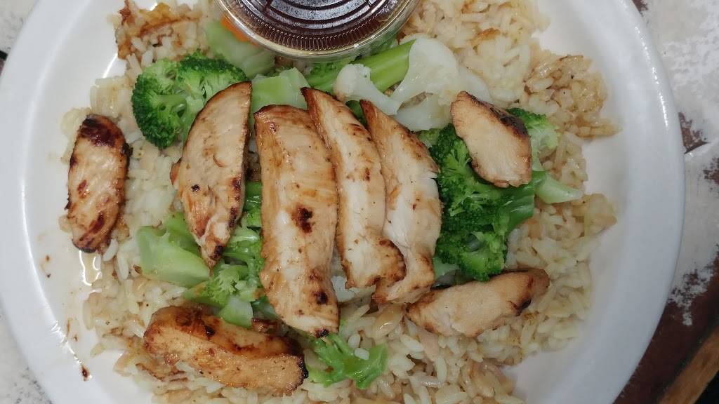 Hecks Restaurant & Catering | restaurant | 610 E Park Ave, Columbiana, OH 44408, USA | 3304824458 OR +1 330-482-4458