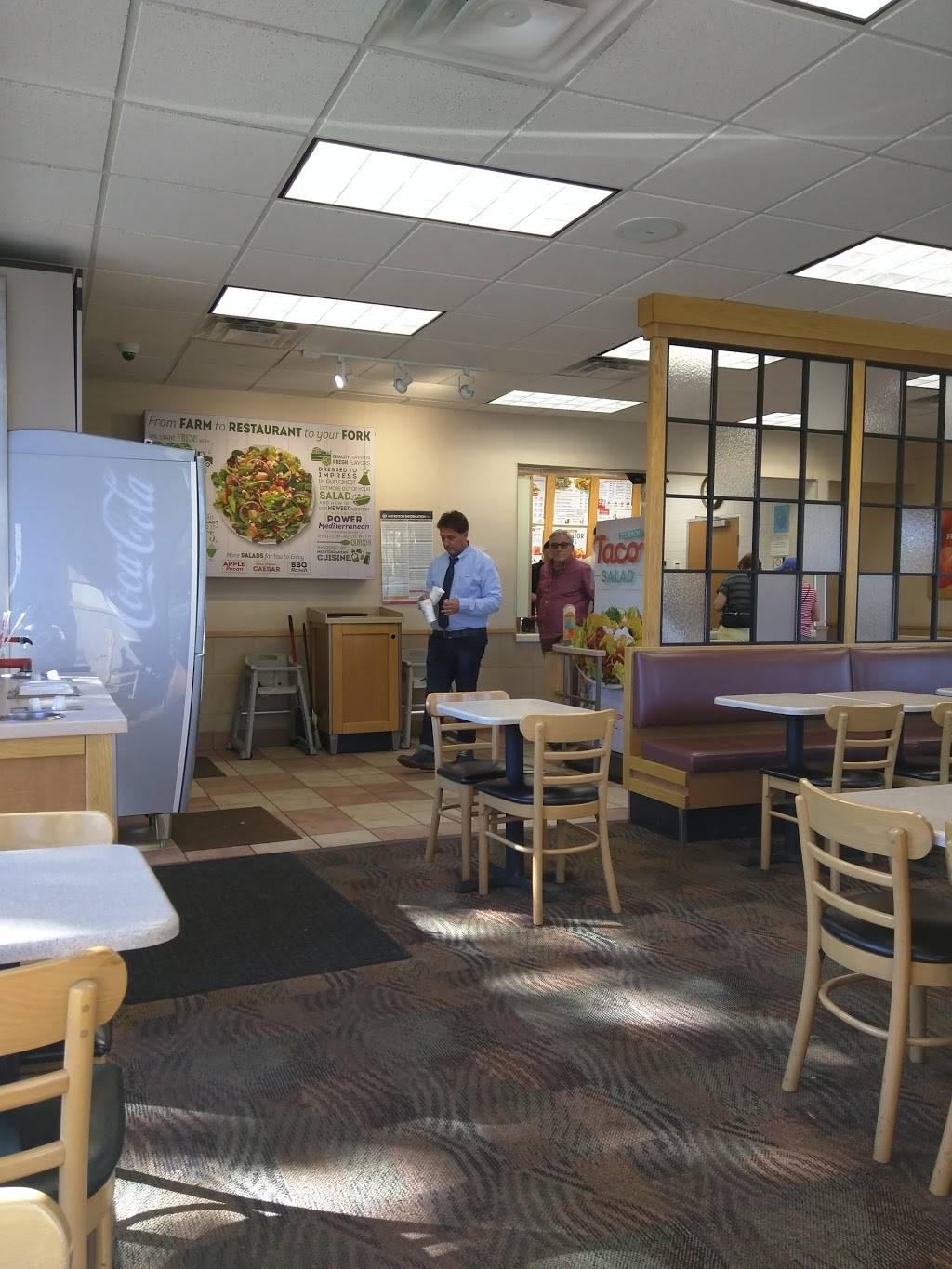 Wendys | restaurant | 2955 N Main St, Walnut Creek, CA 94597, USA | 9259377269 OR +1 925-937-7269