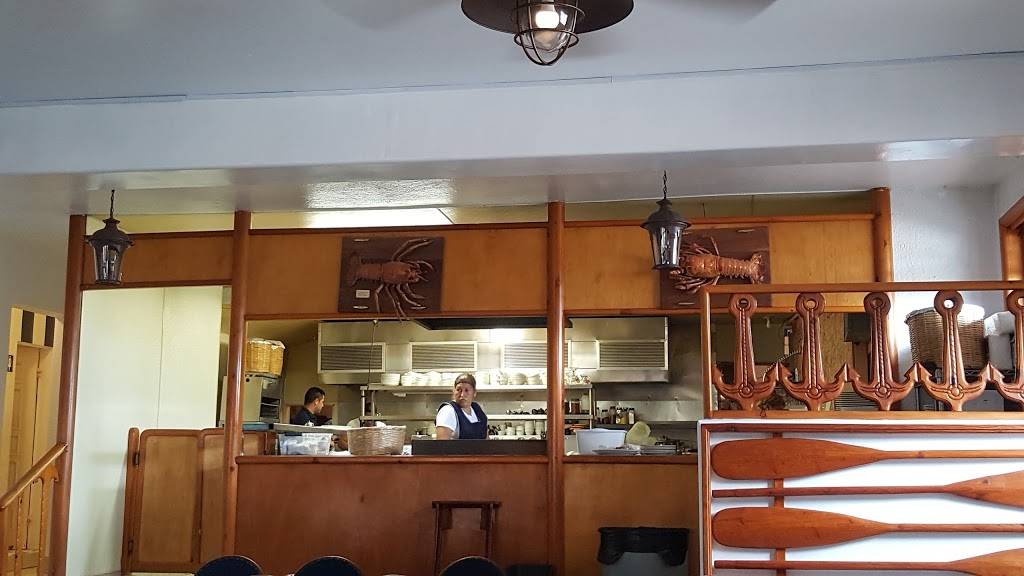 Sandras Restaurant | restaurant | Chinchorro 10, Puerto Nuevo, 22710 Rosarito Beach, B.C., Mexico | 016616141051 OR +52 661 614 1051