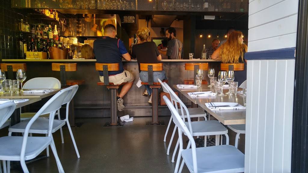 Resto Catch | restaurant | 1467 Rue de Montarville, Saint-Bruno-de-Montarville, QC J3V 3T6, Canada | 4506903100 OR +1 450-690-3100