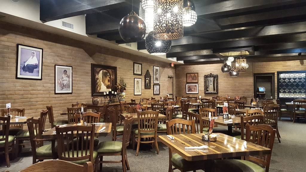 Julios Mexican Food | restaurant | 8050 Gateway Blvd E, El Paso, TX 79907, USA | 9155917676 OR +1 915-591-7676