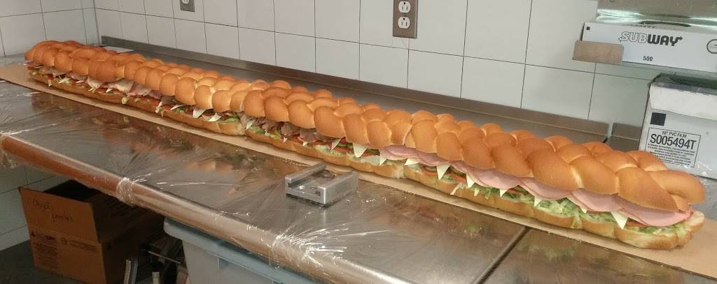 Subway | restaurant | 3320 Boulevard Fréchette, Chambly, QC J3L 0K6, Canada | 4504036220 OR +1 450-403-6220