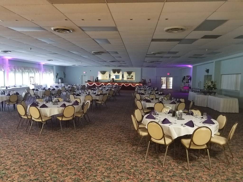 Nippersink Golf, Banquets & Hotel | restaurant | N1055 Tombeau Rd, Genoa City, WI 53128, USA | 2622796311 OR +1 262-279-6311