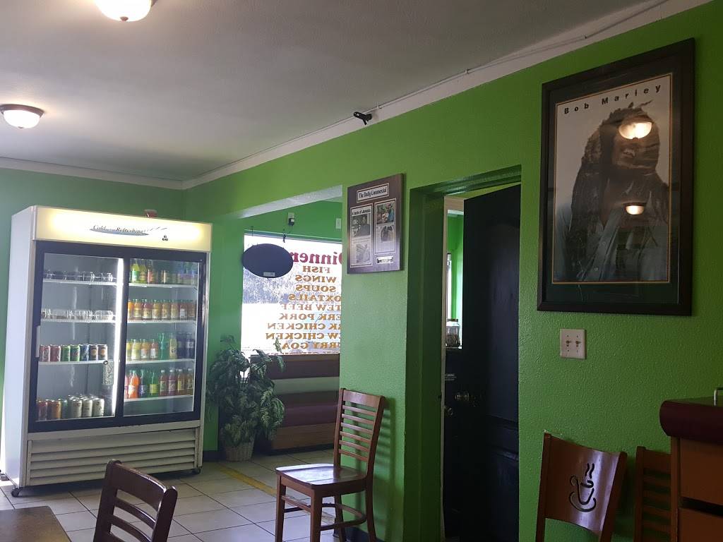 Night Owl Caribbean Cuisine | restaurant | 929 S Bay St, Eustis, FL 32726, USA | 3525890256 OR +1 352-589-0256