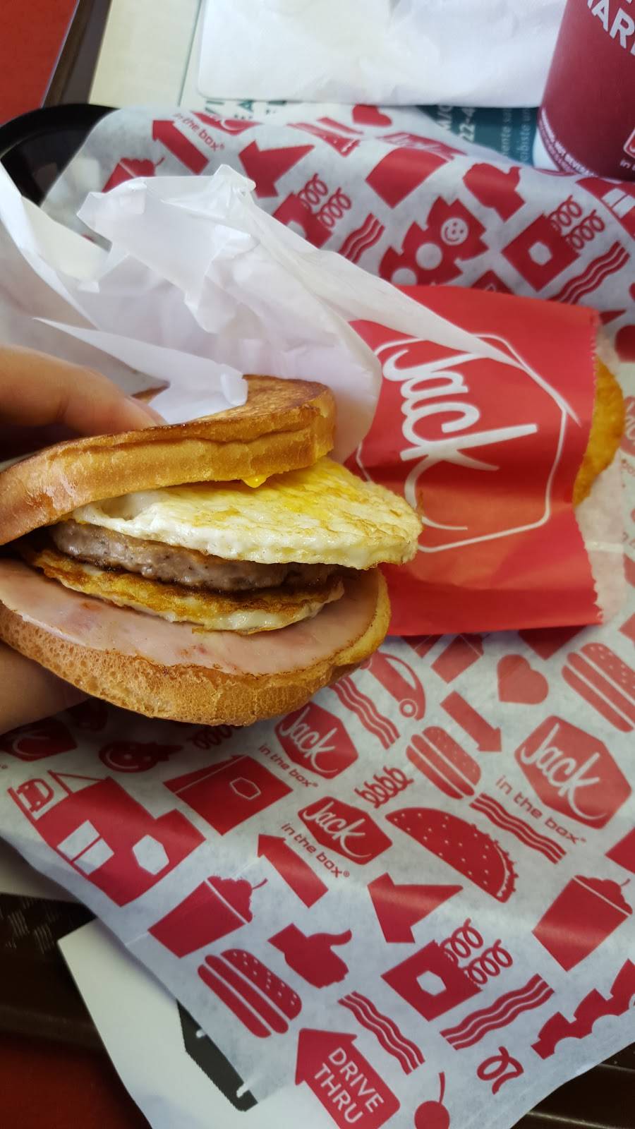 Jack in the Box | restaurant | 1710 Monument Blvd, Concord, CA 94520, USA | 9256717911 OR +1 925-671-7911