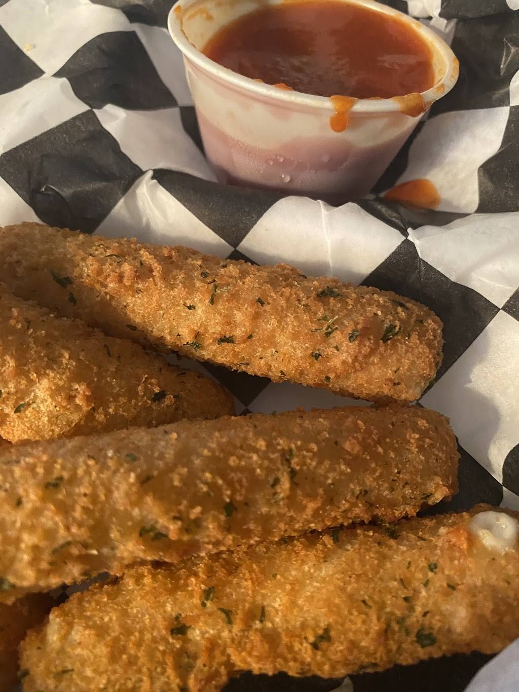 Texas Melts | restaurant | 1101 N Walnut Ave, New Braunfels, TX 78130, USA | 8302140203 OR +1 830-214-0203