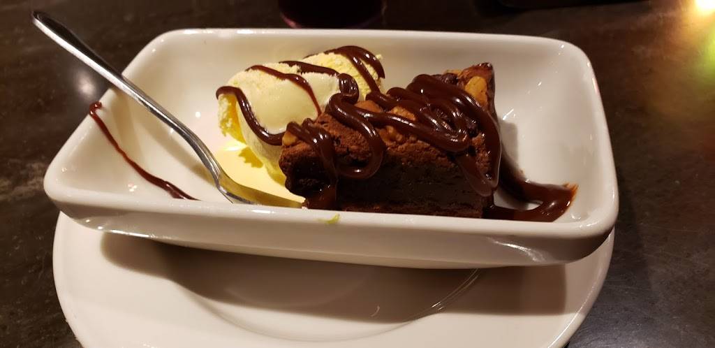 Applebees Grill + Bar | restaurant | 1220 S Clearview Pkwy, Harahan, LA 70123, USA | 5047340042 OR +1 504-734-0042