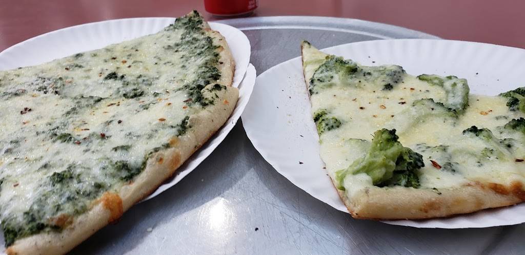 La Pizzeria | restaurant | 114 Middle Neck Rd, Great Neck, NY 11021, USA | 5164665114 OR +1 516-466-5114