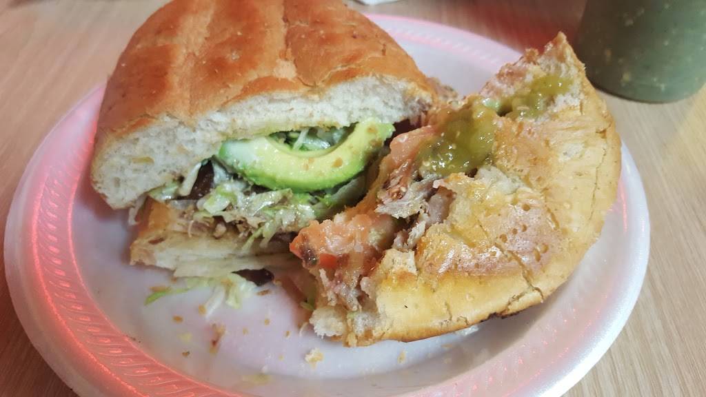 Torta La Hechizera | restaurant | 119 W Jefferson Blvd, Dallas, TX 75208, USA | 2149462313 OR +1 214-946-2313