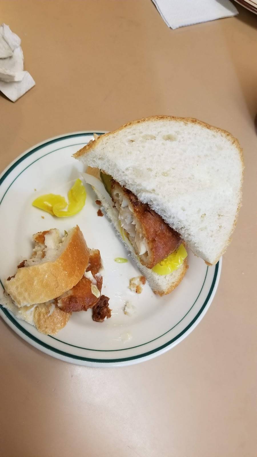 Markos Fish House | restaurant | 820 Madison Ave, Madison, IL 62060, USA | 6188769212 OR +1 618-876-9212