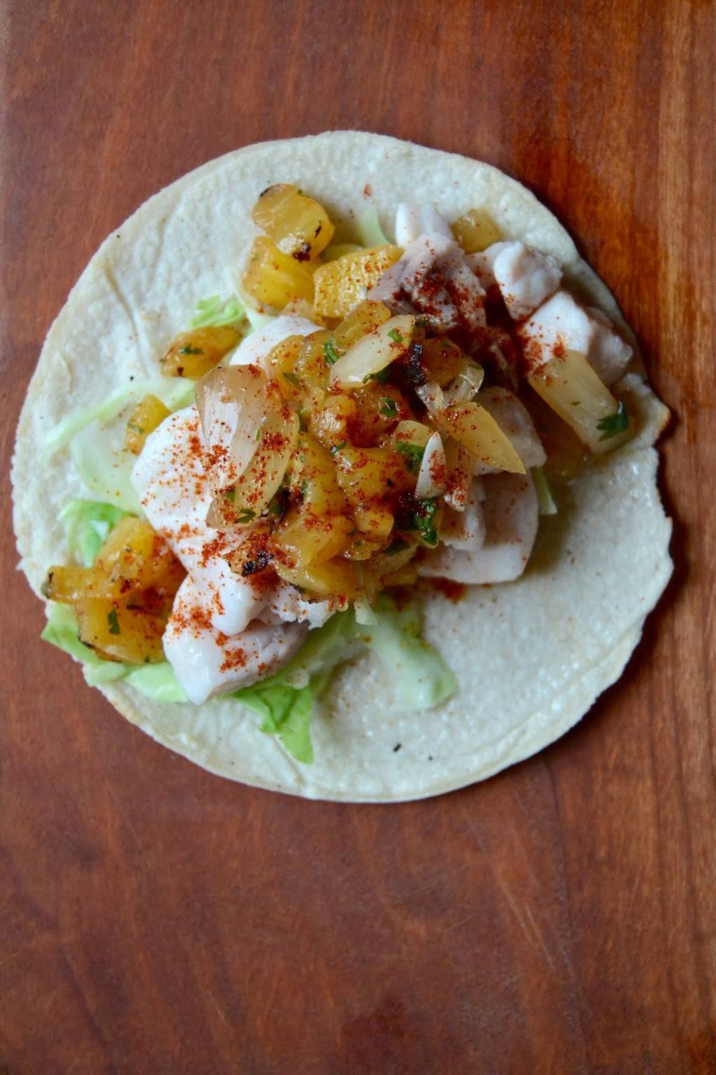 Taco Bay | restaurant | 80 South St, Oyster Bay, NY 11771, USA | 5165587968 OR +1 516-558-7968