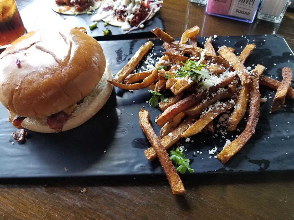 Frankie Flavs Craft Burger House | restaurant | 711 N 77 Sunshine Strip, Harlingen, TX 78550, USA | 9562305050 OR +1 956-230-5050