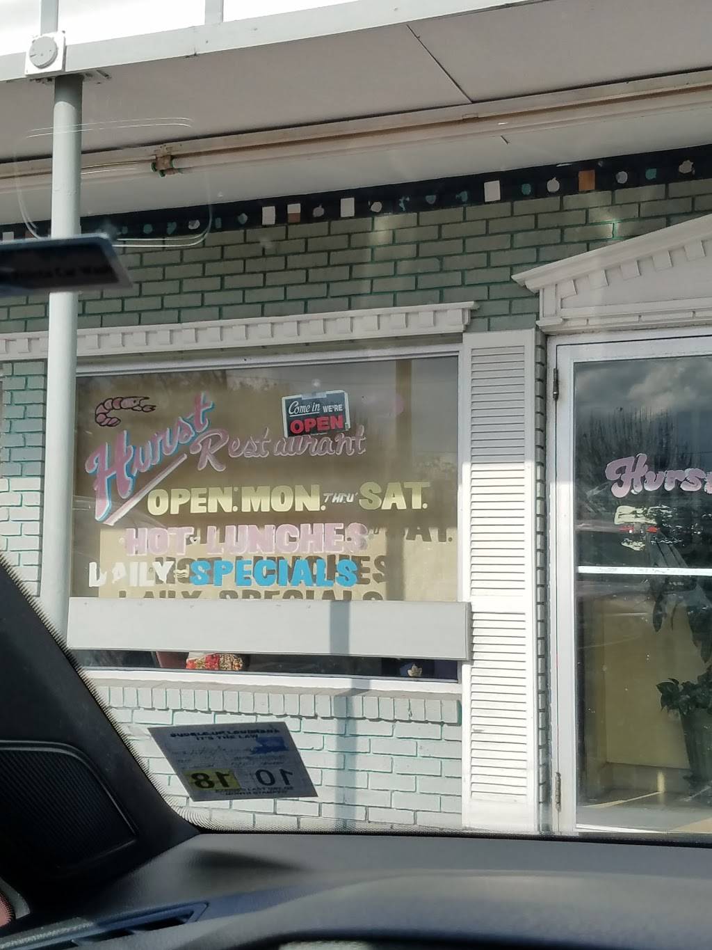 Hurst Restaurant | restaurant | 2152 Airline Dr, Kenner, LA 70062, USA | 5044671370 OR +1 504-467-1370