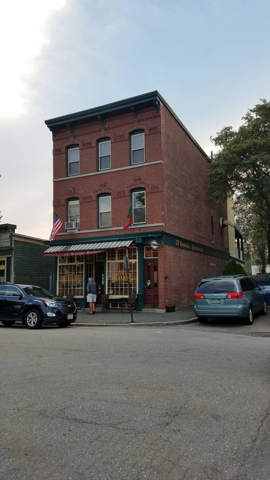 IV Seasons Restaurant | restaurant | 373 Central St, Lowell, MA 01852, USA | 9784529044 OR +1 978-452-9044