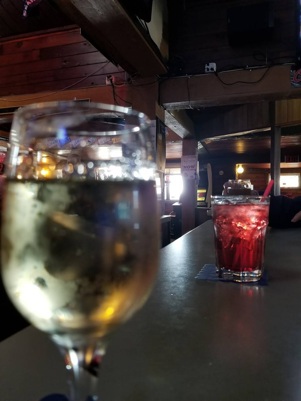 J Js Bar & Grill | restaurant | 23826 Pacific Hwy S, Kent, WA 98032, USA | 2068244799 OR +1 206-824-4799