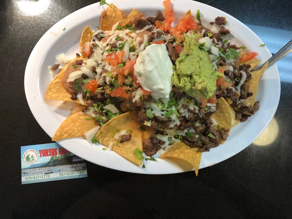 Tortas Ahogadas Chapala | restaurant | 402 E Foothill Blvd, Rialto, CA 92376, USA | 9094213770 OR +1 909-421-3770