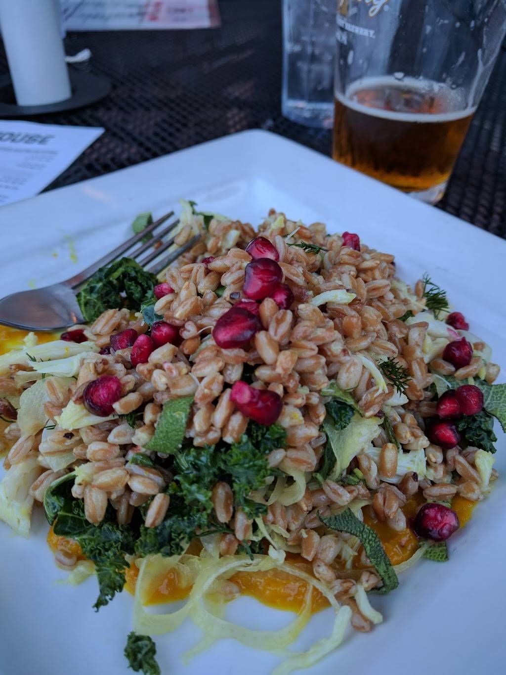 Trolley Tap House | restaurant | 1616 Delaware Ave, Wilmington, DE 19806, USA | 3026522255 OR +1 302-652-2255