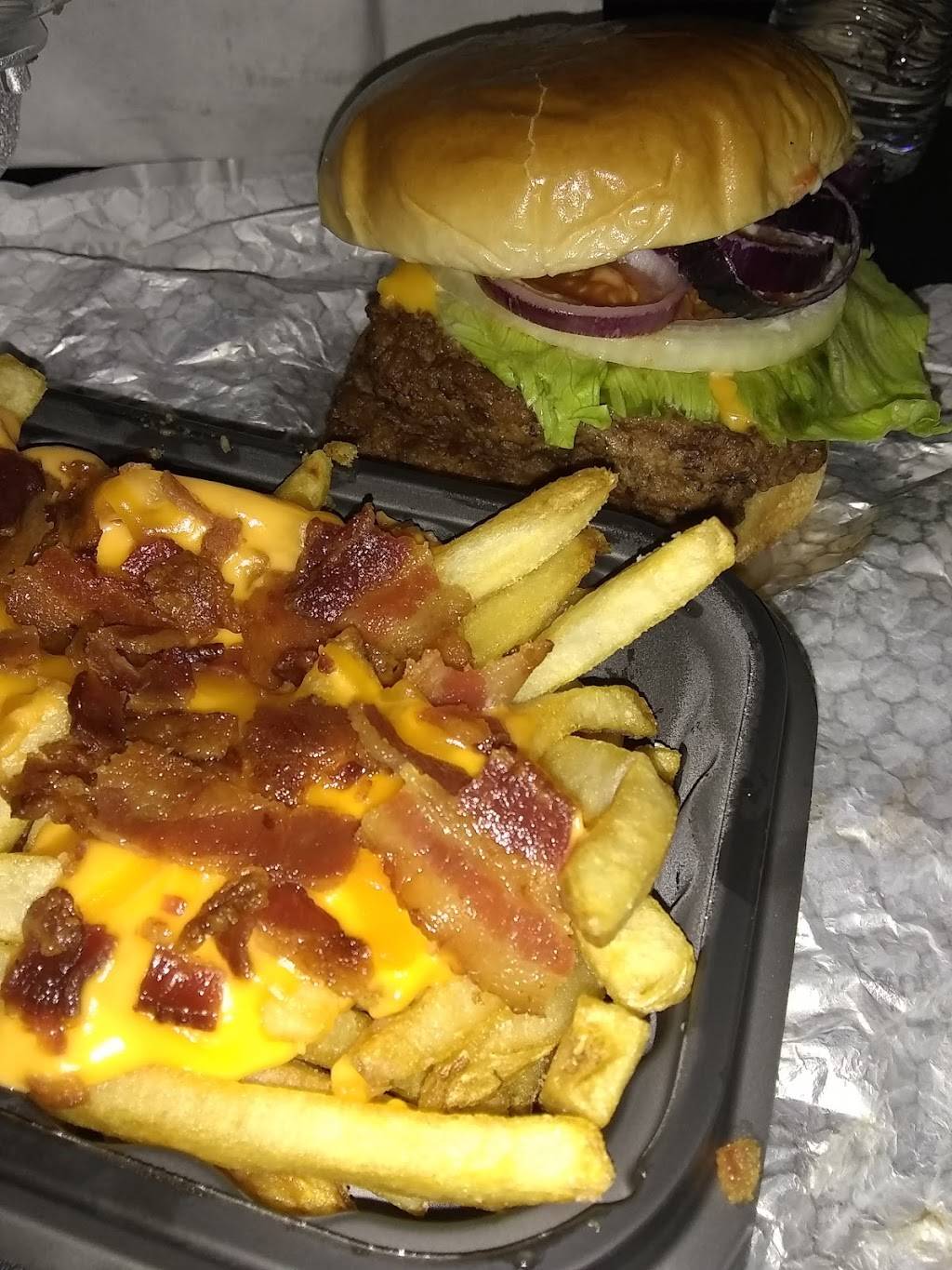 Wendys | restaurant | 2545 S Mooney Blvd, Visalia, CA 93277, USA | 5597330324 OR +1 559-733-0324