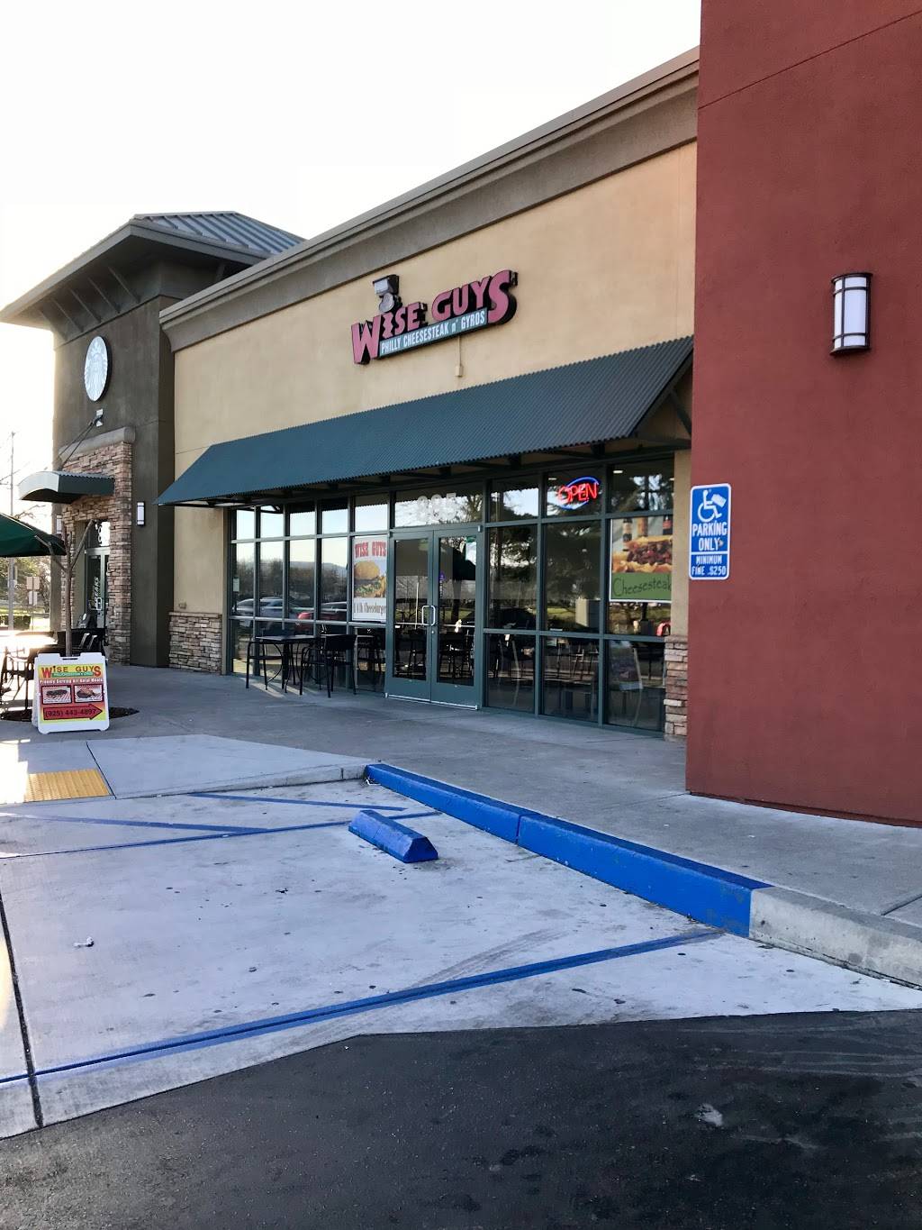 Wise Guys Philly Cheesesteak n’ Gyros | restaurant | 885 Airway Blvd, Livermore, CA 94551, USA | 9254434897 OR +1 925-443-4897