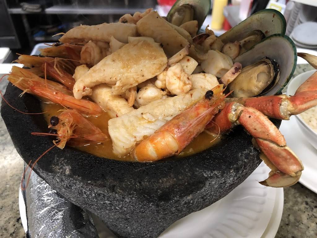 Mariscos Los Compadres | restaurant | 410 Rodriguez St, Watsonville, CA 95076, USA | 8313194528 OR +1 831-319-4528